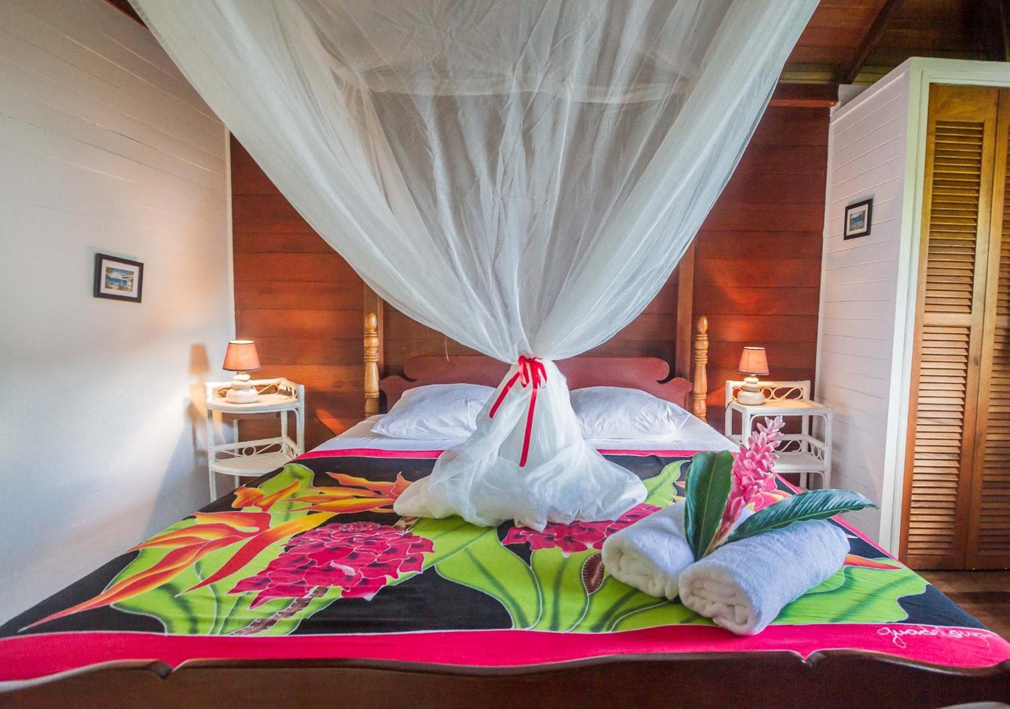 Ecolodges Karet Deshaies Exterior foto